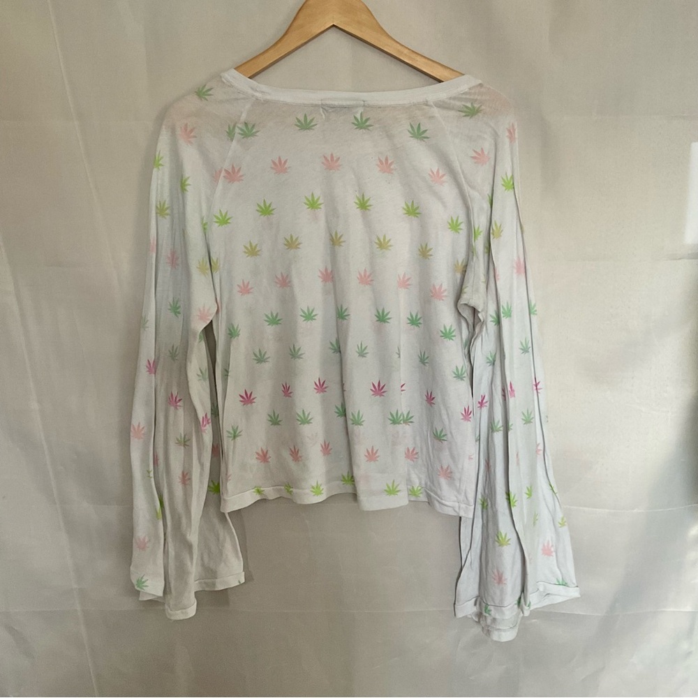 Wildfox x Broad City 420 Leaf Bell Sleeve Tee - Picture 5 of 7